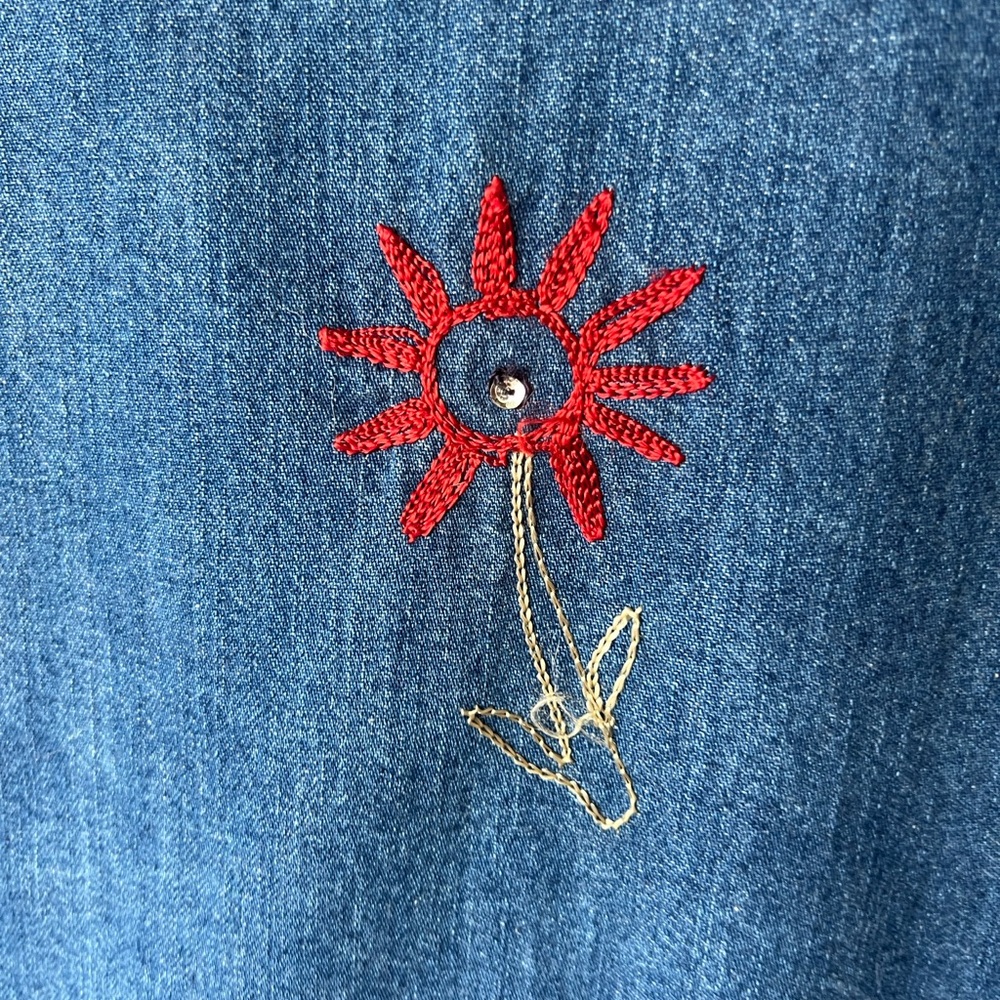Nectar Womens SizeXL Floral Embroidered Long Sleeve Denim Blue Jean Shirt/Jacket - Picture 7 of 7